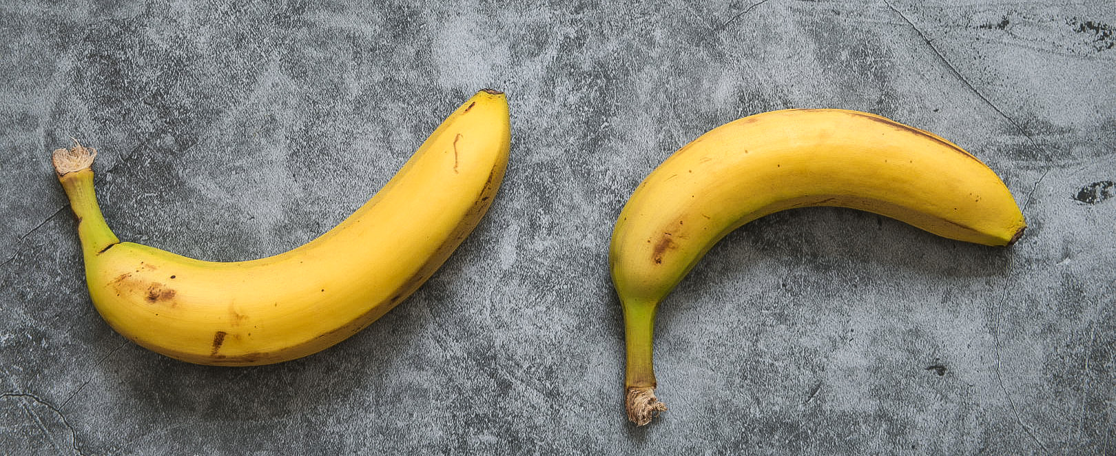 Two yellow bananas